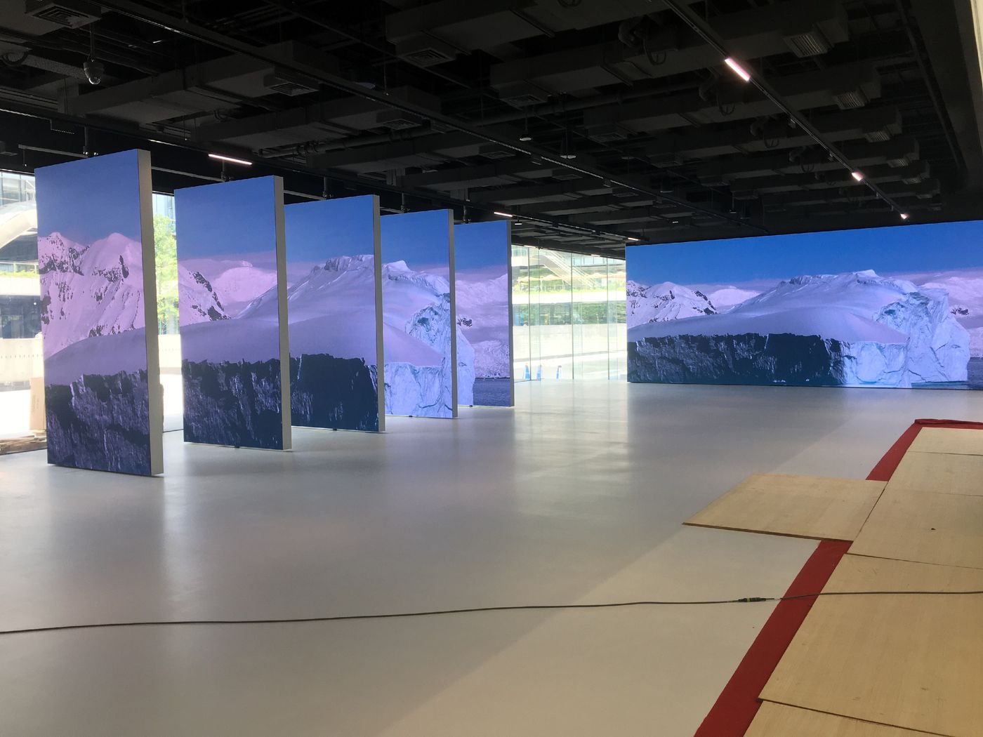 view 7 of Foshan Showroom LED Display