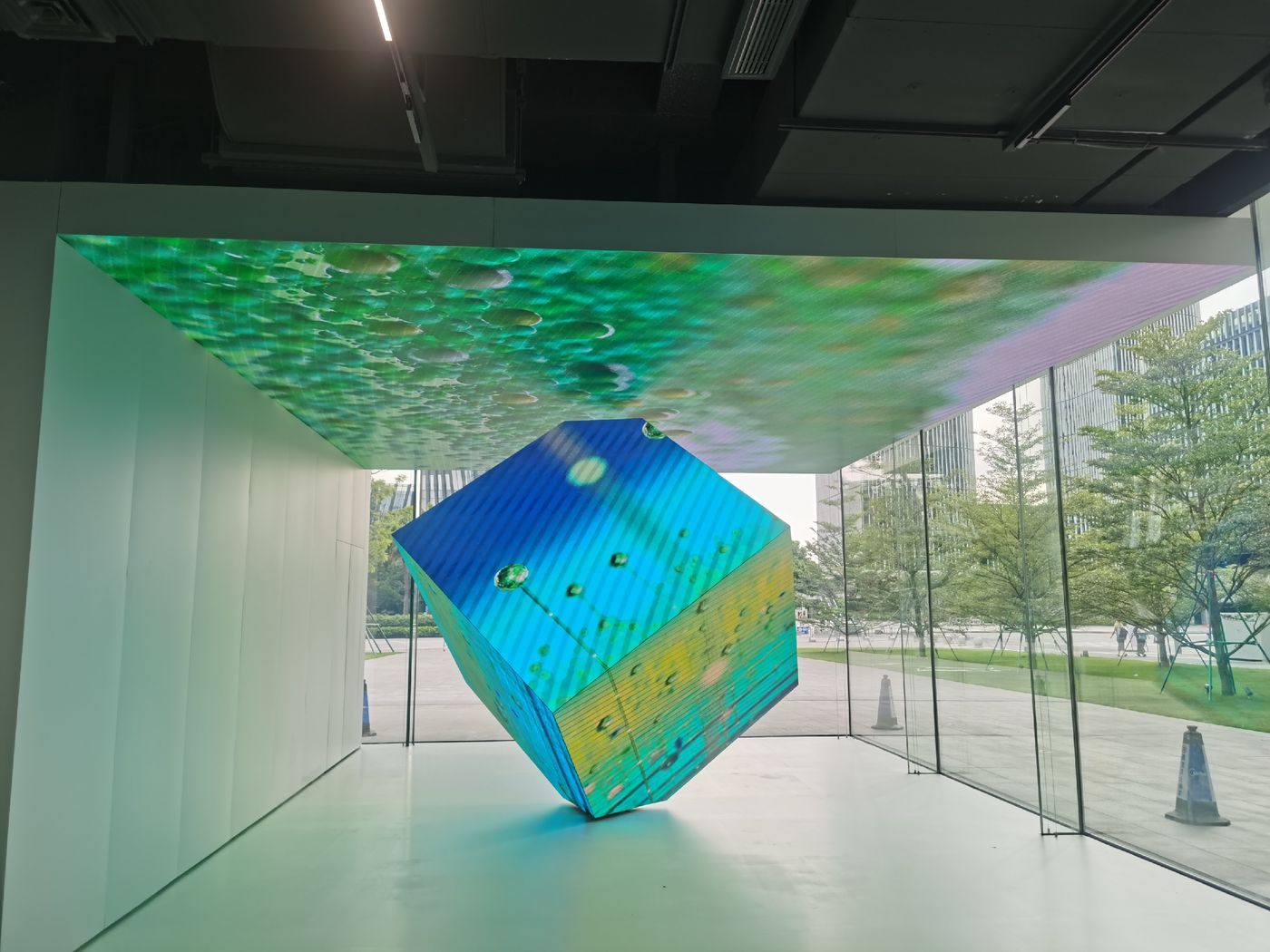 view 2 of 2024年5月，佛山某展厅LED显示屏项目
